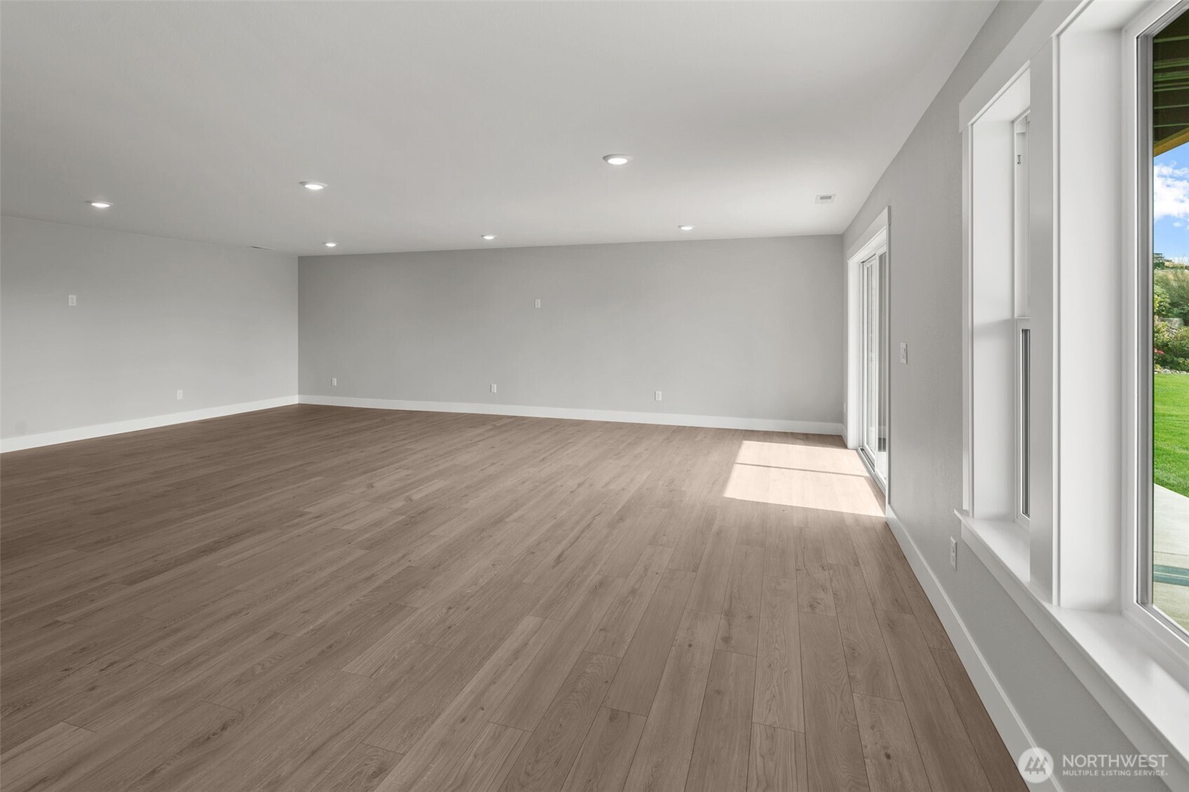 838 Autumn Crest Drive Property Photo 18