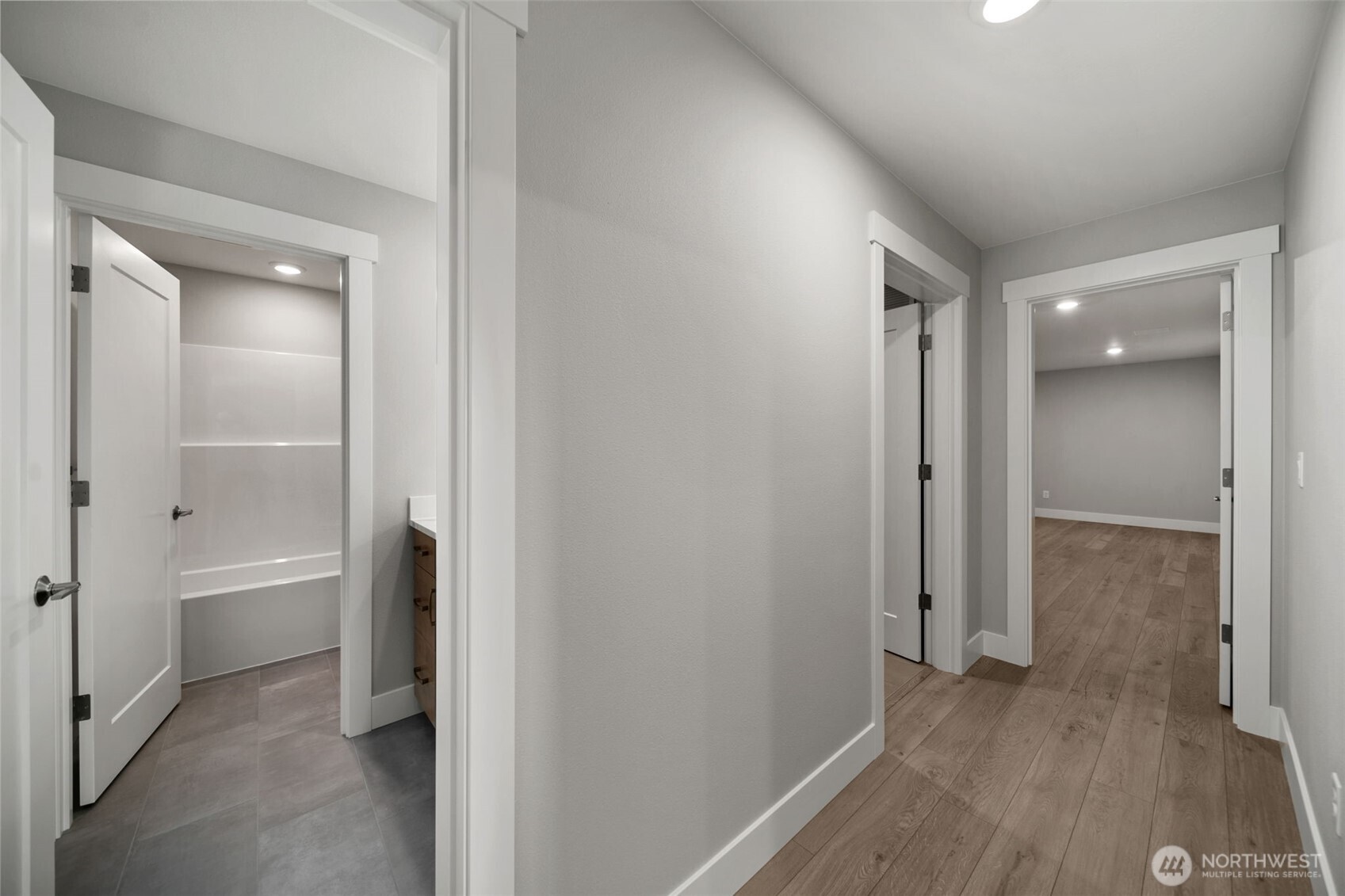 838 Autumn Crest Drive Property Photo 21