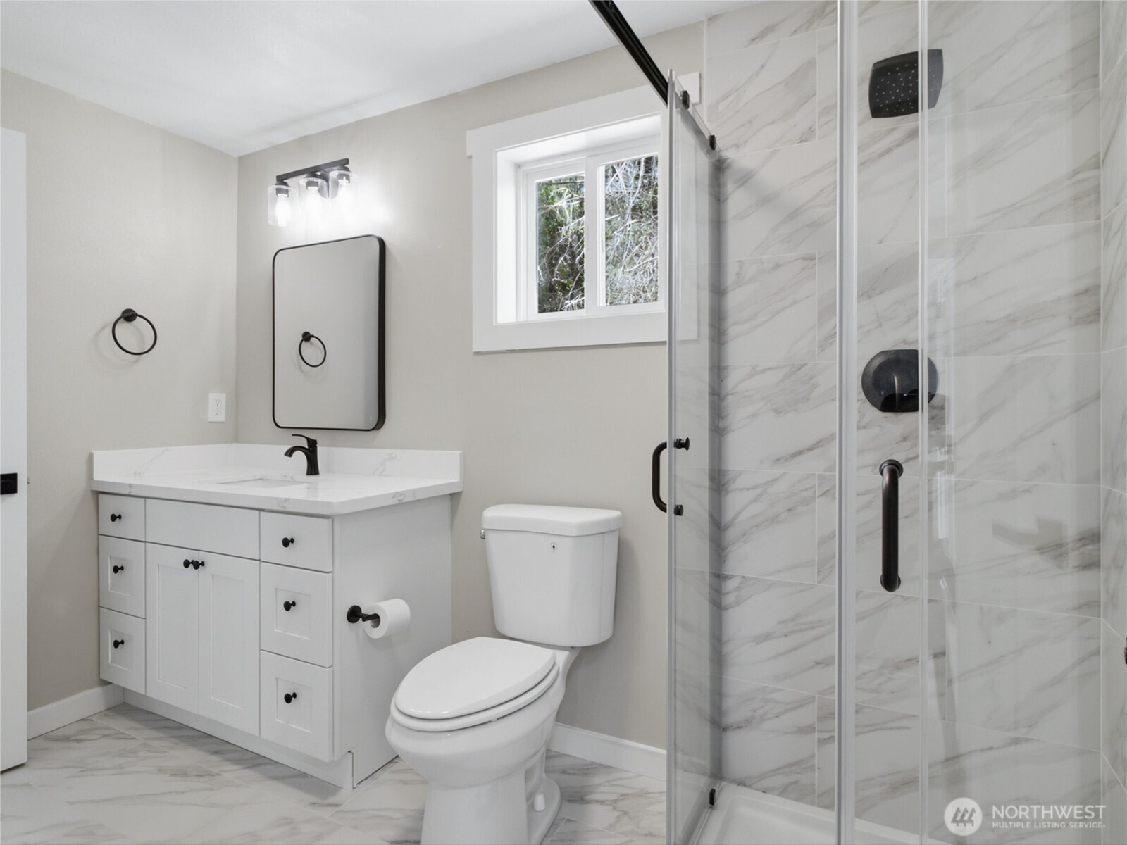 5600 Ocean View Boulevard Property Photo 18