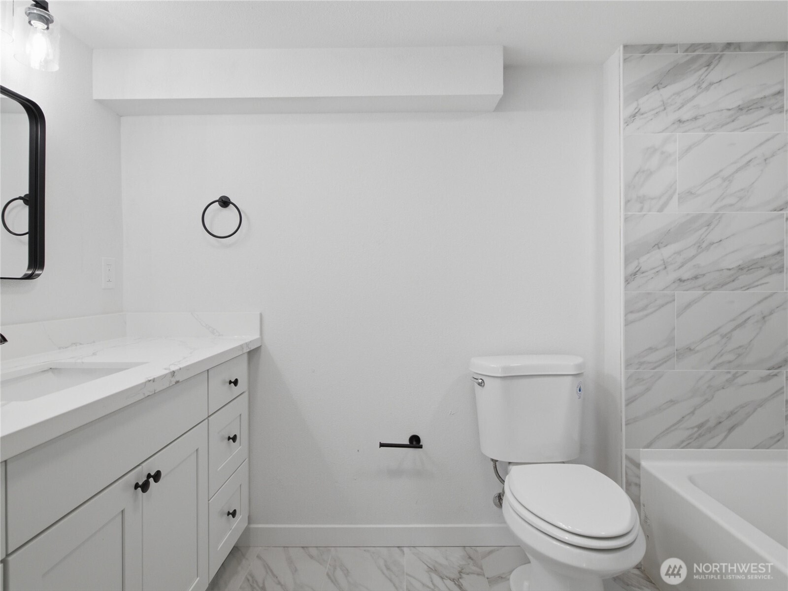 5600 Ocean View Boulevard Property Photo 27