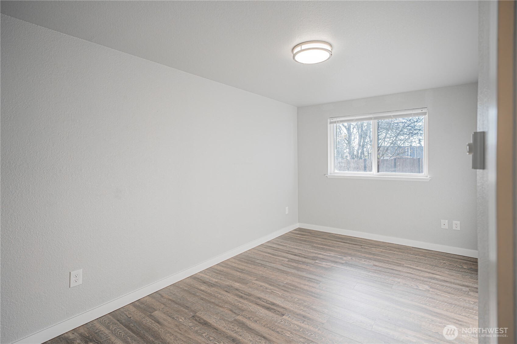 10010 15th Avenue Ct Property Photo 8