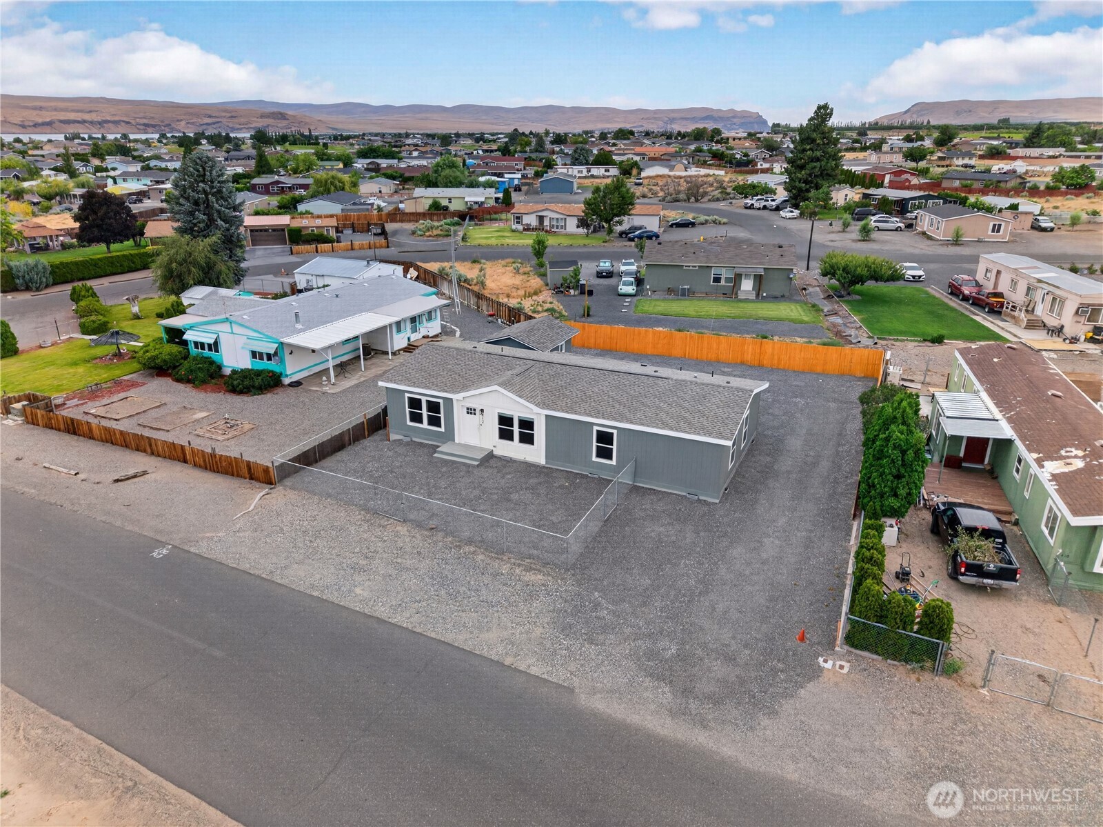 412 Sw Thunderbird Way Property Photo 1
