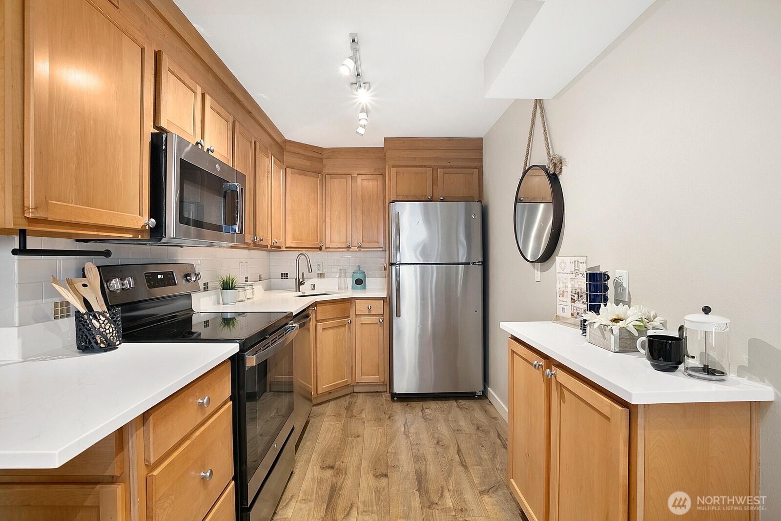 1601 Taylor Avenue 405 Property Photo 9