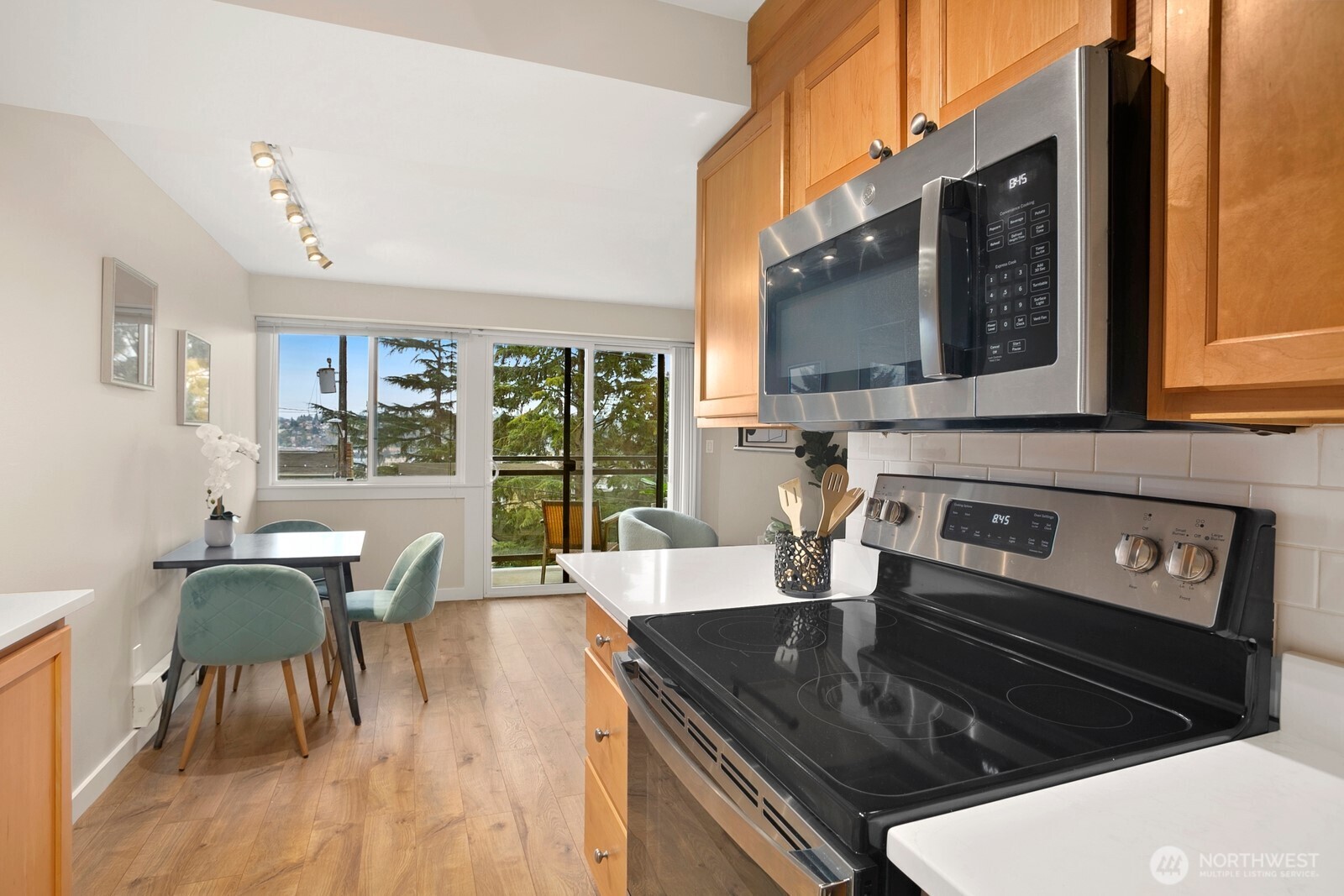 1601 Taylor Avenue 405 Property Photo 12