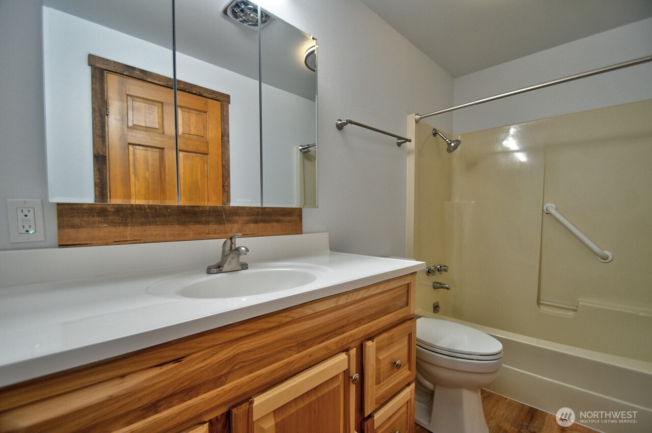 32 Lynch Road Property Photo 25