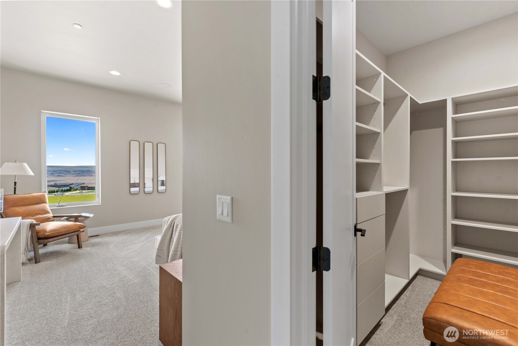 9604 Ridgeview Drive Property Photo 8