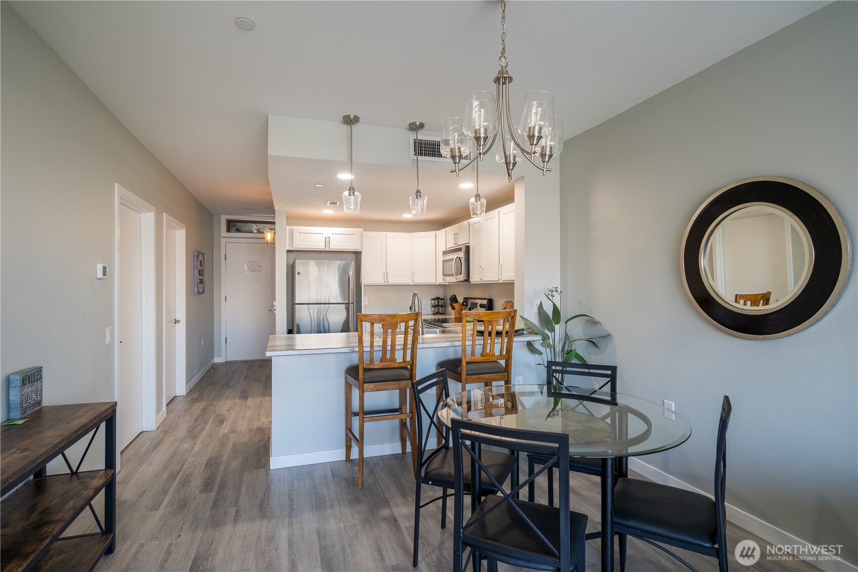 2220 W Woodin Avenue 305 Property Photo 6