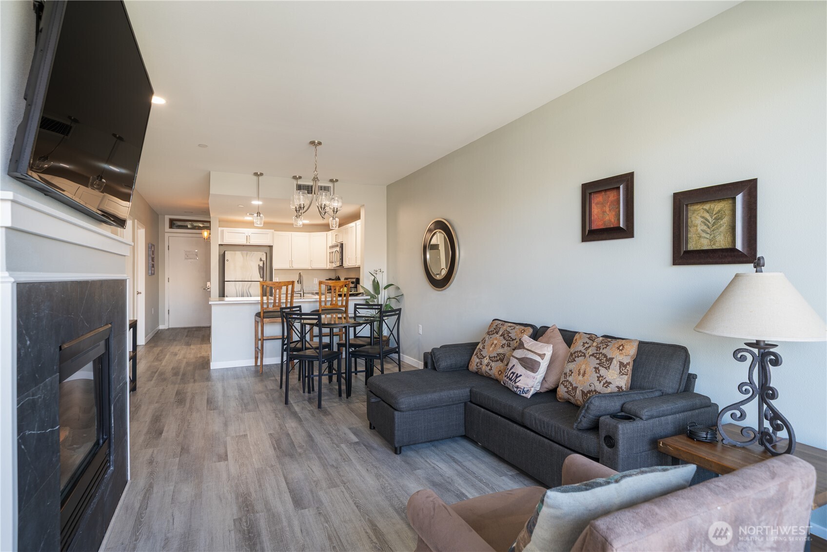 2220 W Woodin Avenue 305 Property Photo 11
