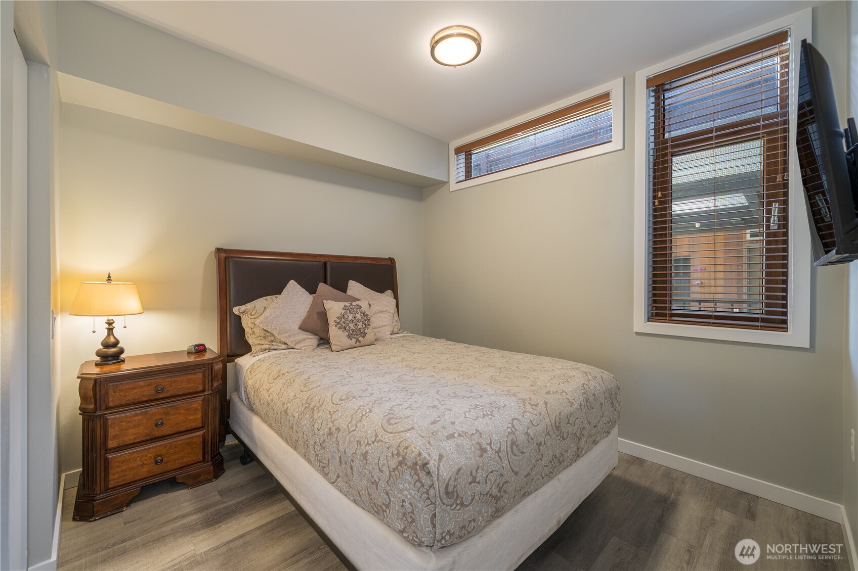 2220 W Woodin Avenue 305 Property Photo 18