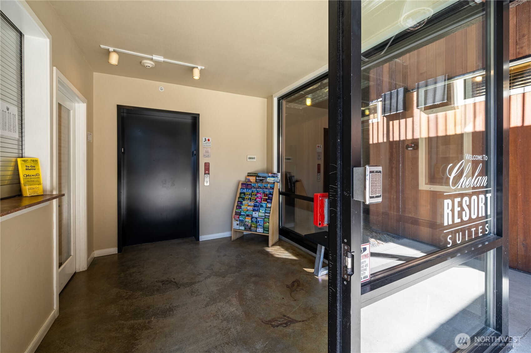 2220 W Woodin Avenue 305 Property Photo 33