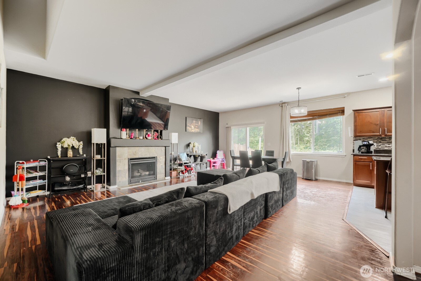 18026 75th Avenue Property Photo 6