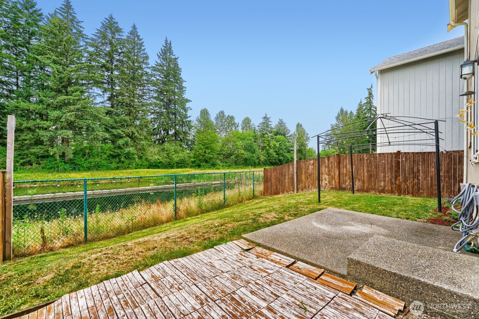 18026 75th Avenue Property Photo 25