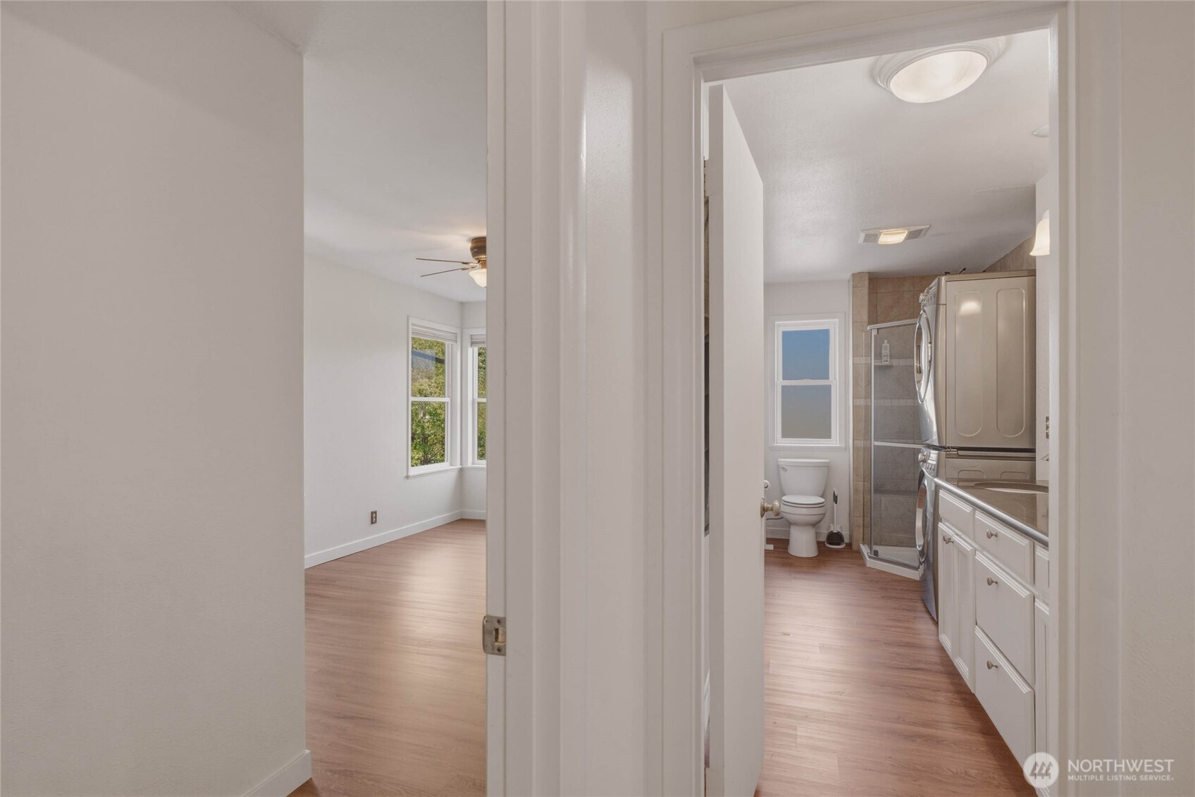 1310 Red Apple Road Property Photo 23