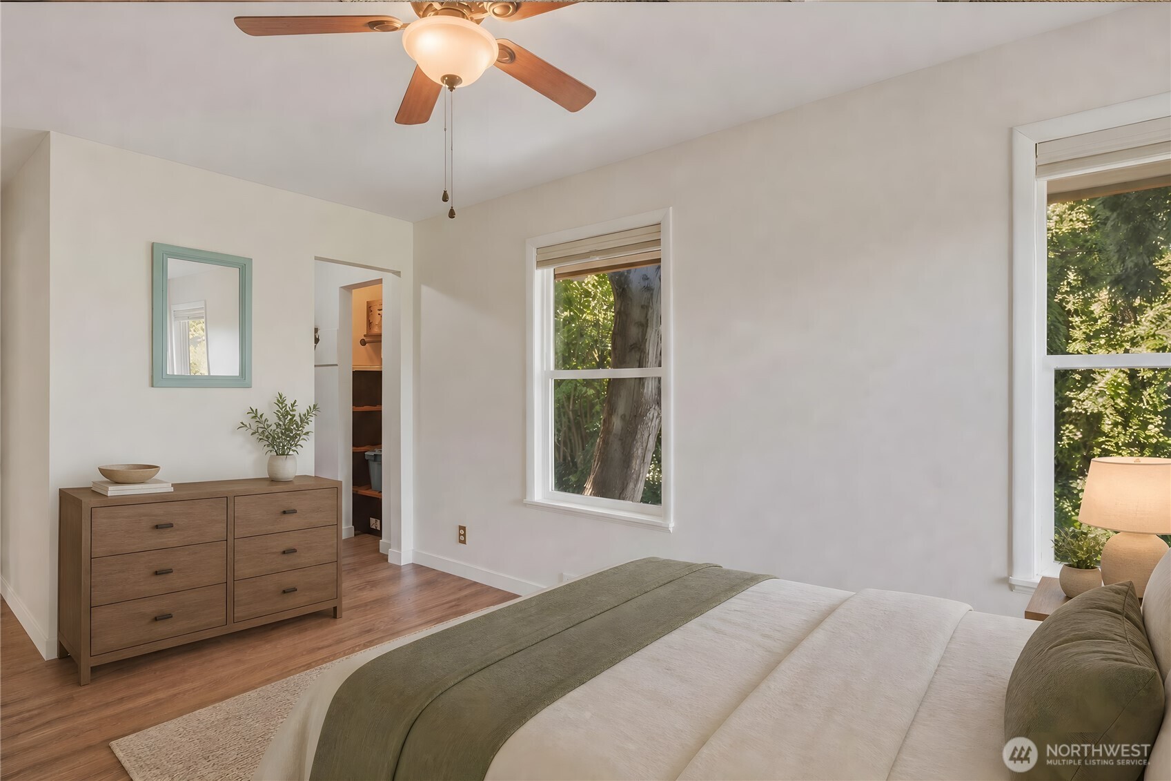 1310 Red Apple Road Property Photo 29
