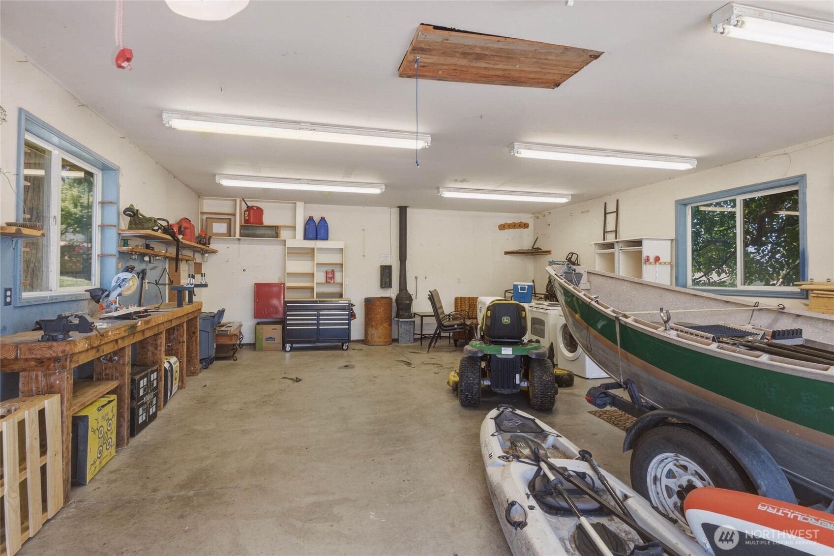 1310 Red Apple Road Property Photo 38