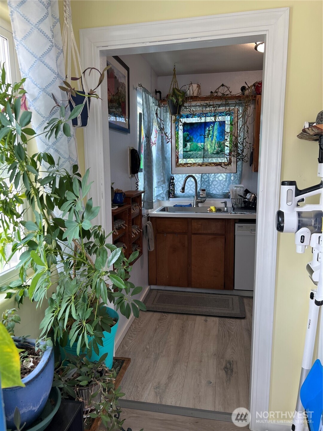 27407 W Street Property Photo 10