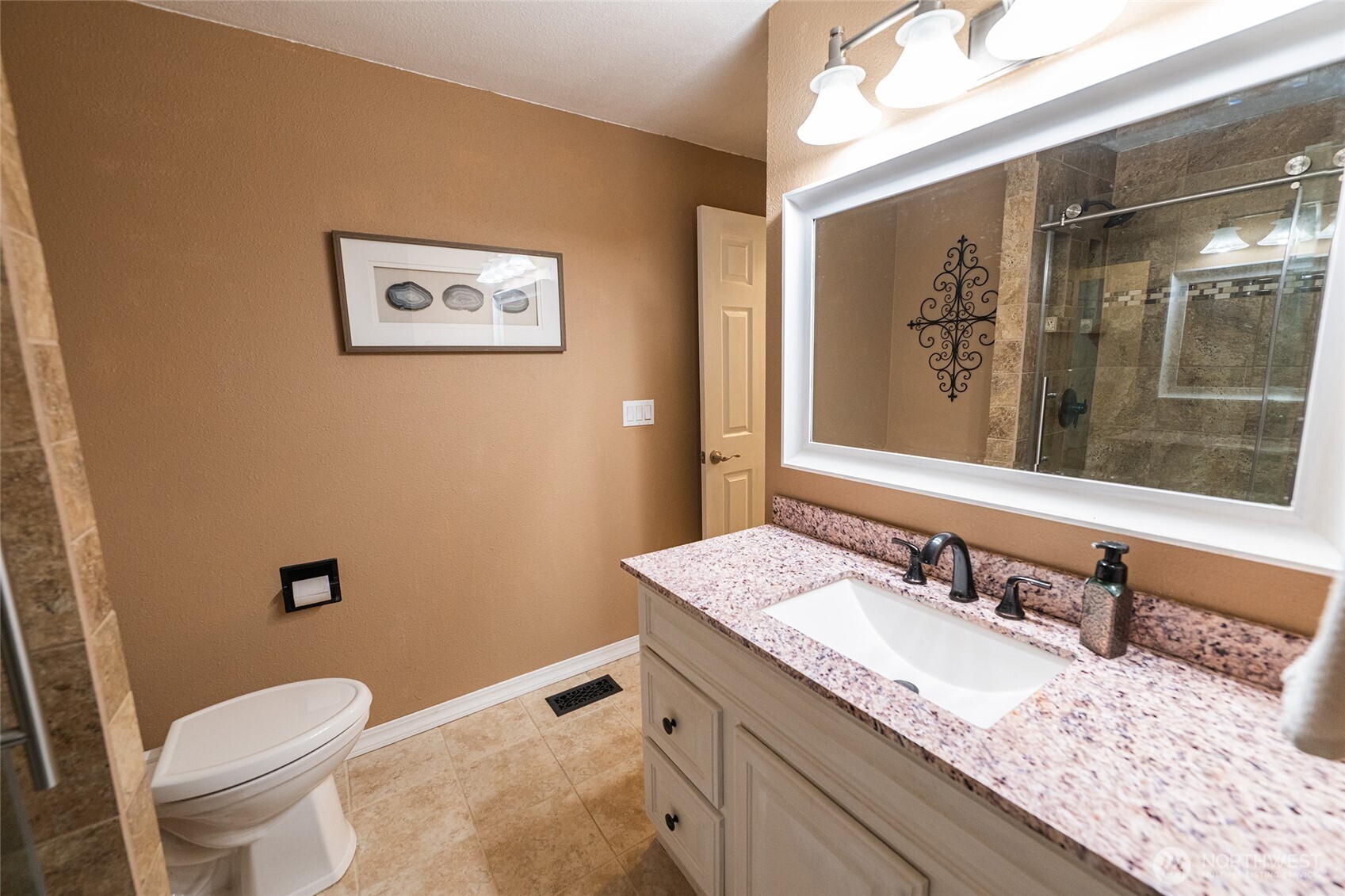 2158 Granite Drive Property Photo 15