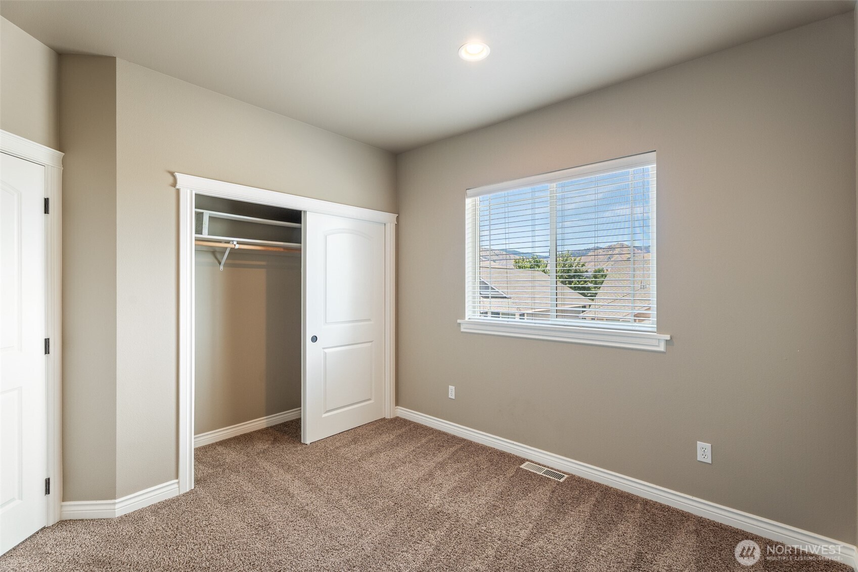 1541 N Anne Avenue Property Photo 25