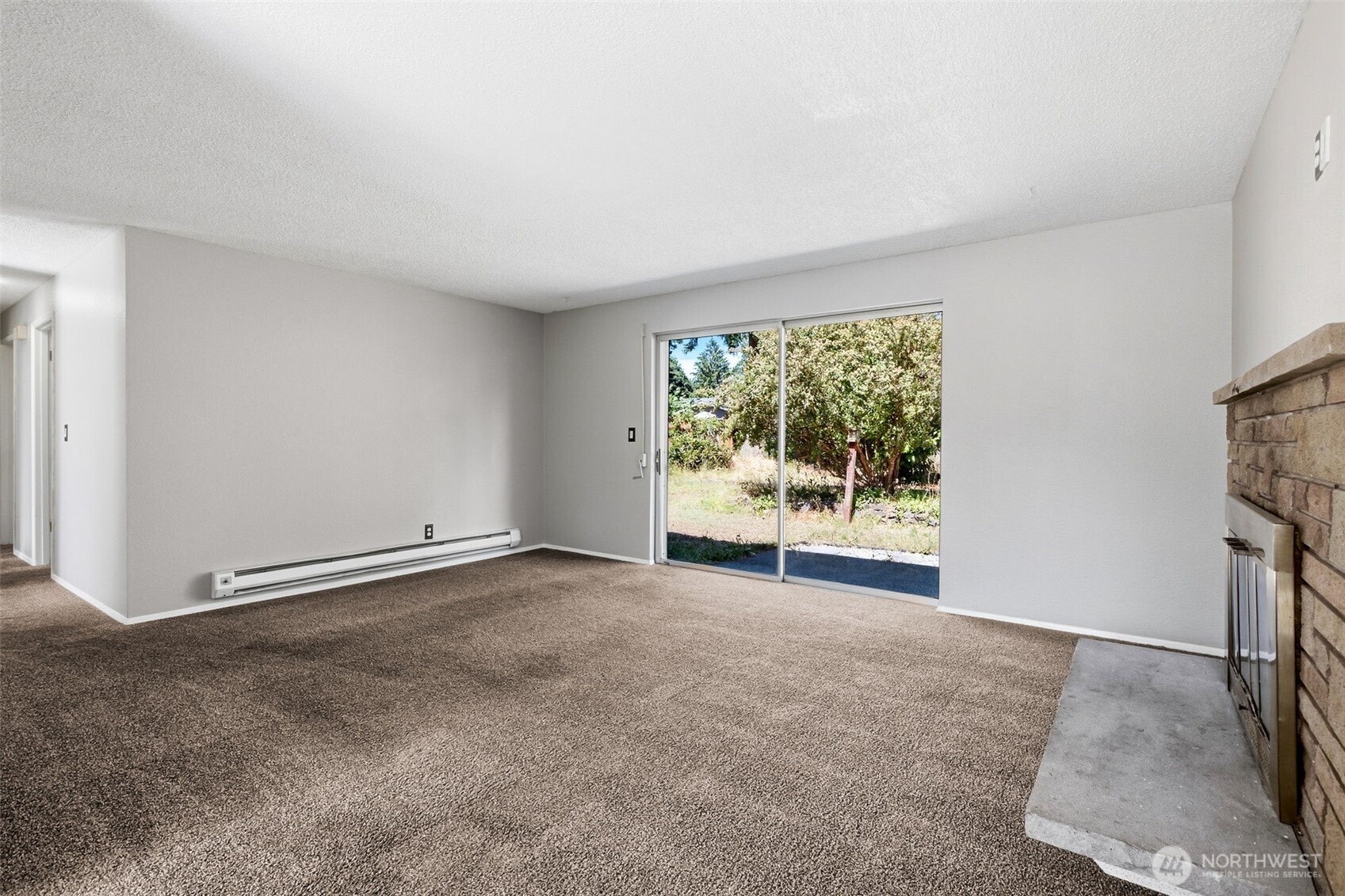 802 Oakcrest Drive Property Photo 10