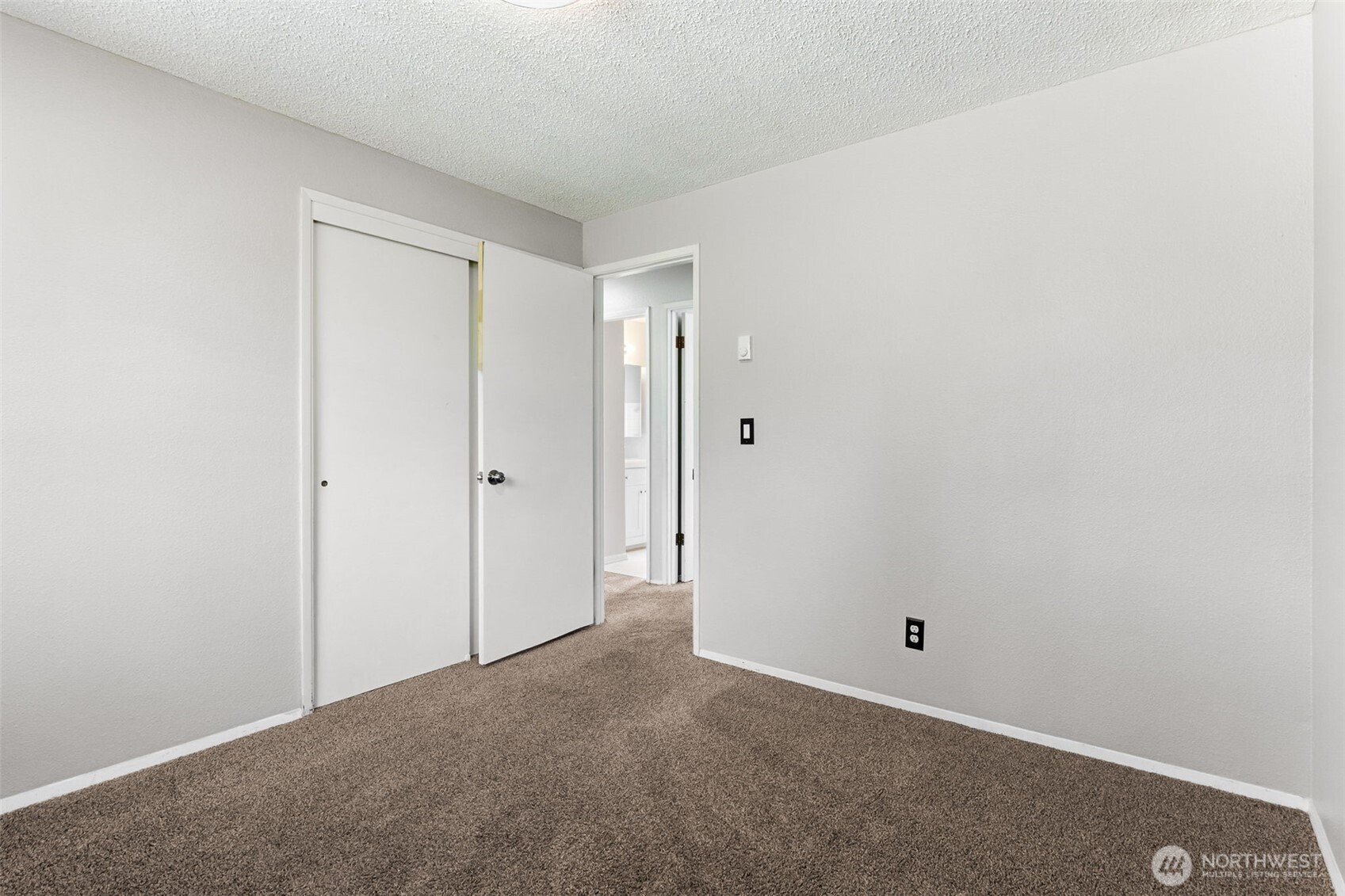 802 Oakcrest Drive Property Photo 19