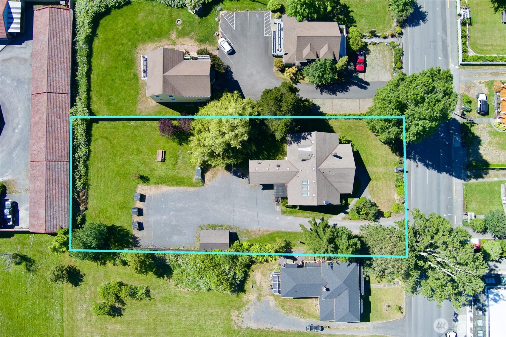 460 Argyle Avenue Property Photo 4