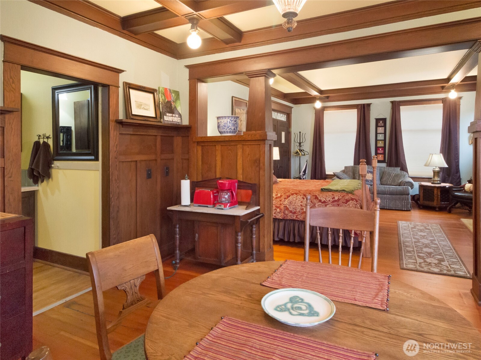 460 Argyle Avenue Property Photo 9