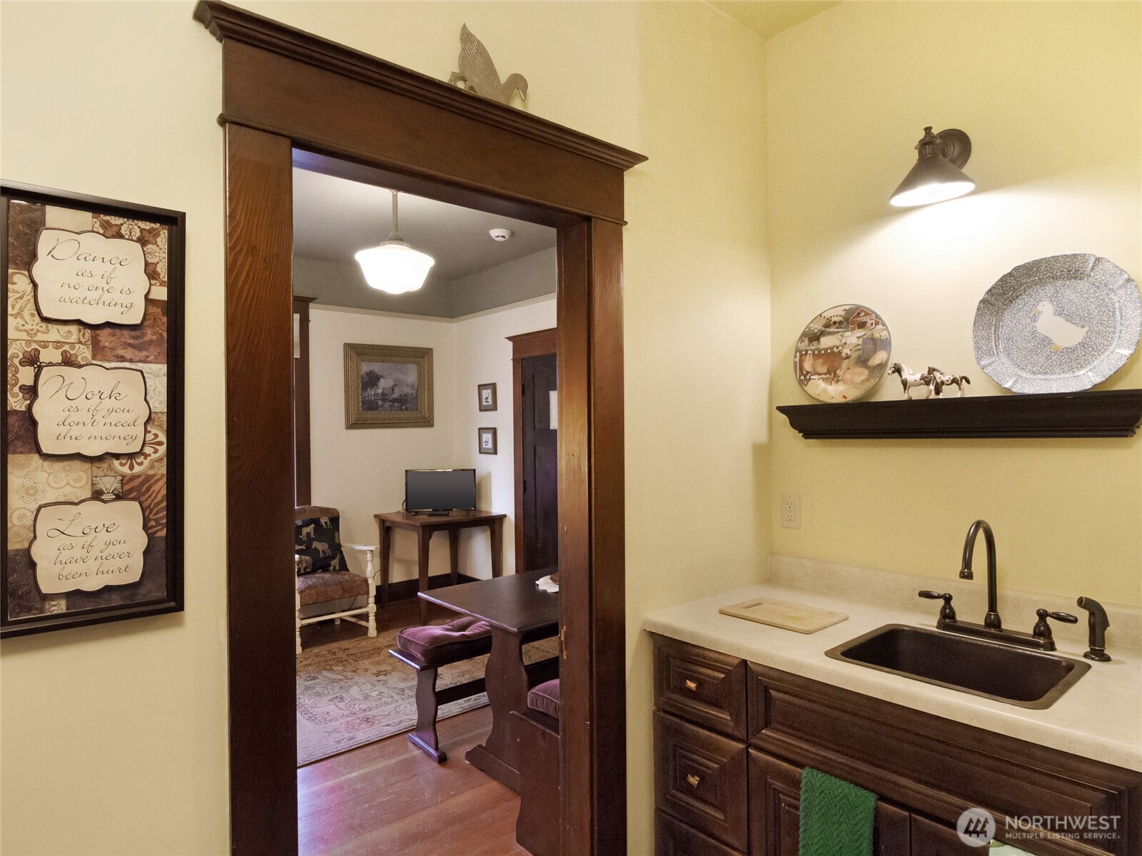 460 Argyle Avenue Property Photo 17