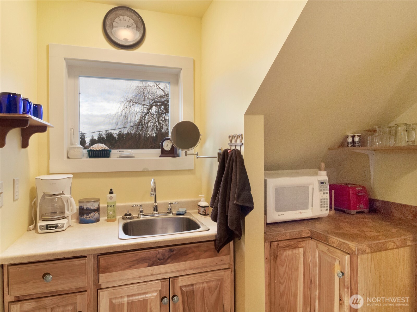 460 Argyle Avenue Property Photo 29