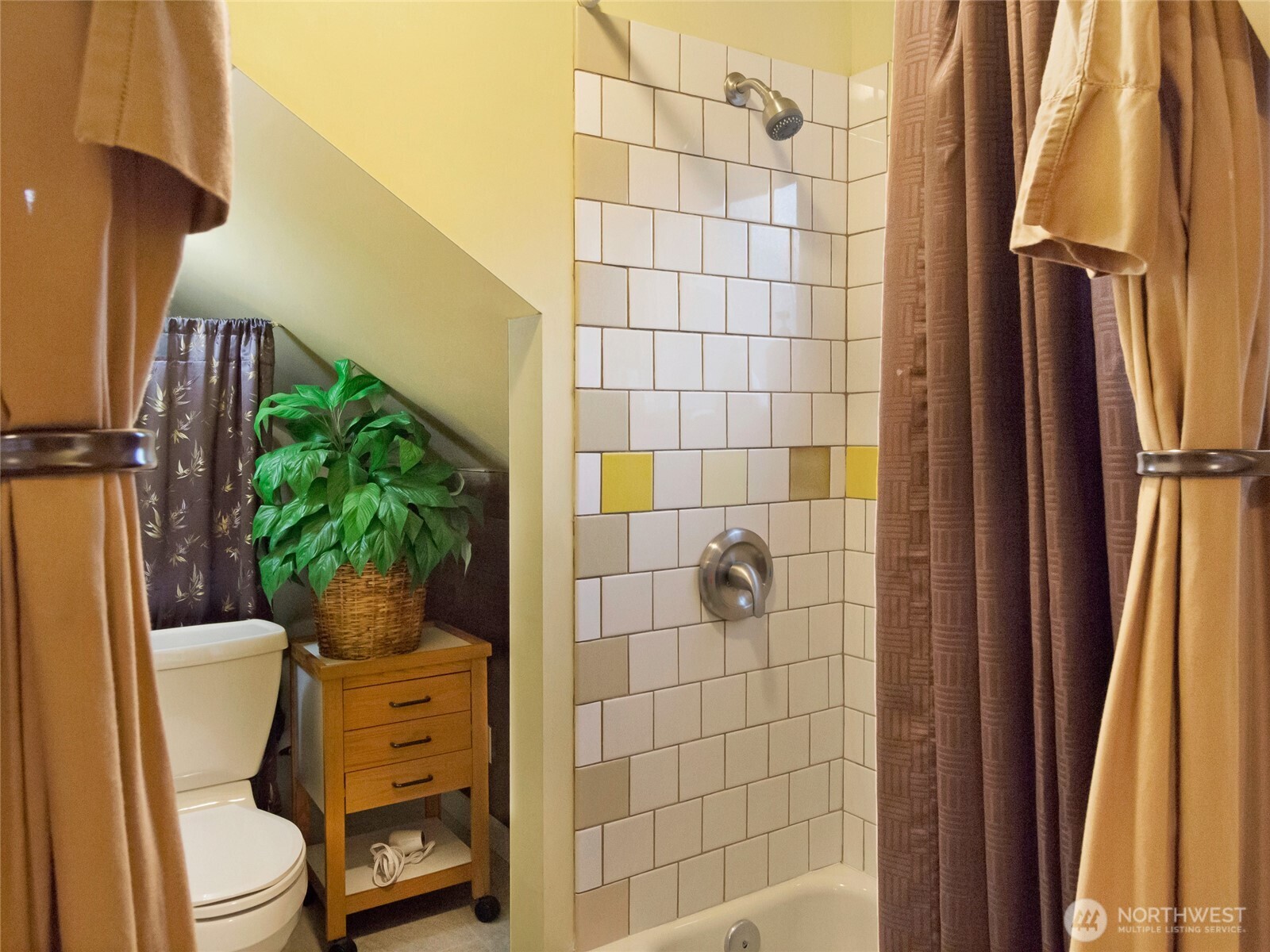 460 Argyle Avenue Property Photo 31