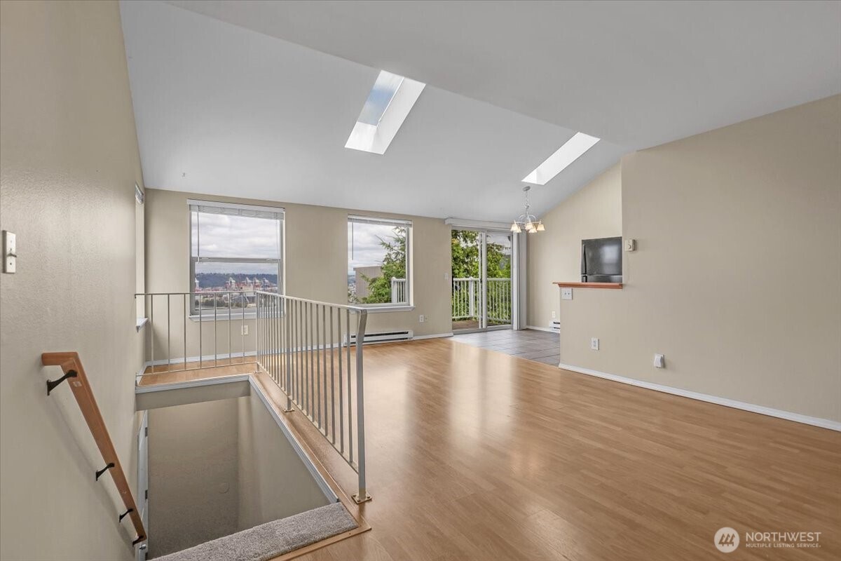 226 Broadway 20 Property Photo 5