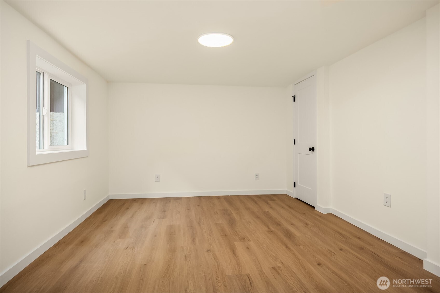 5040 35th Avenue Property Photo 20