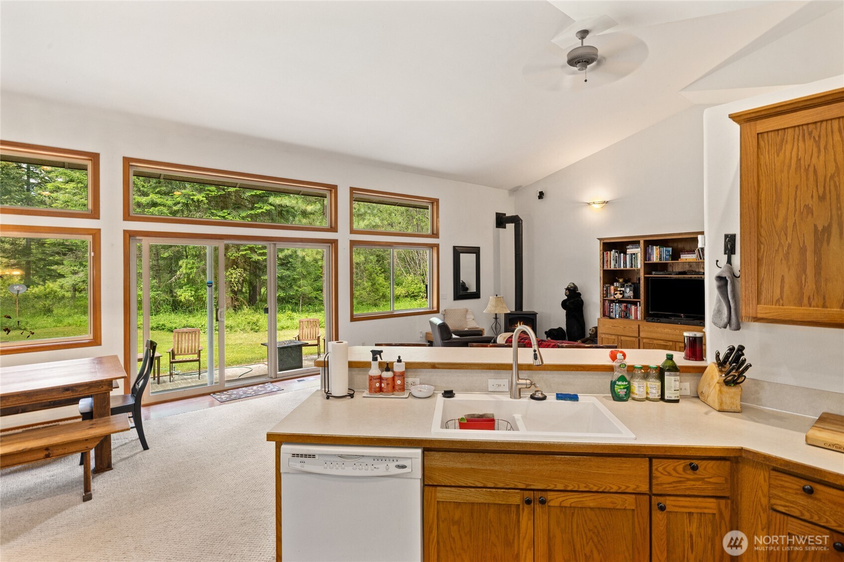 4203 Westside Road Property Photo 7