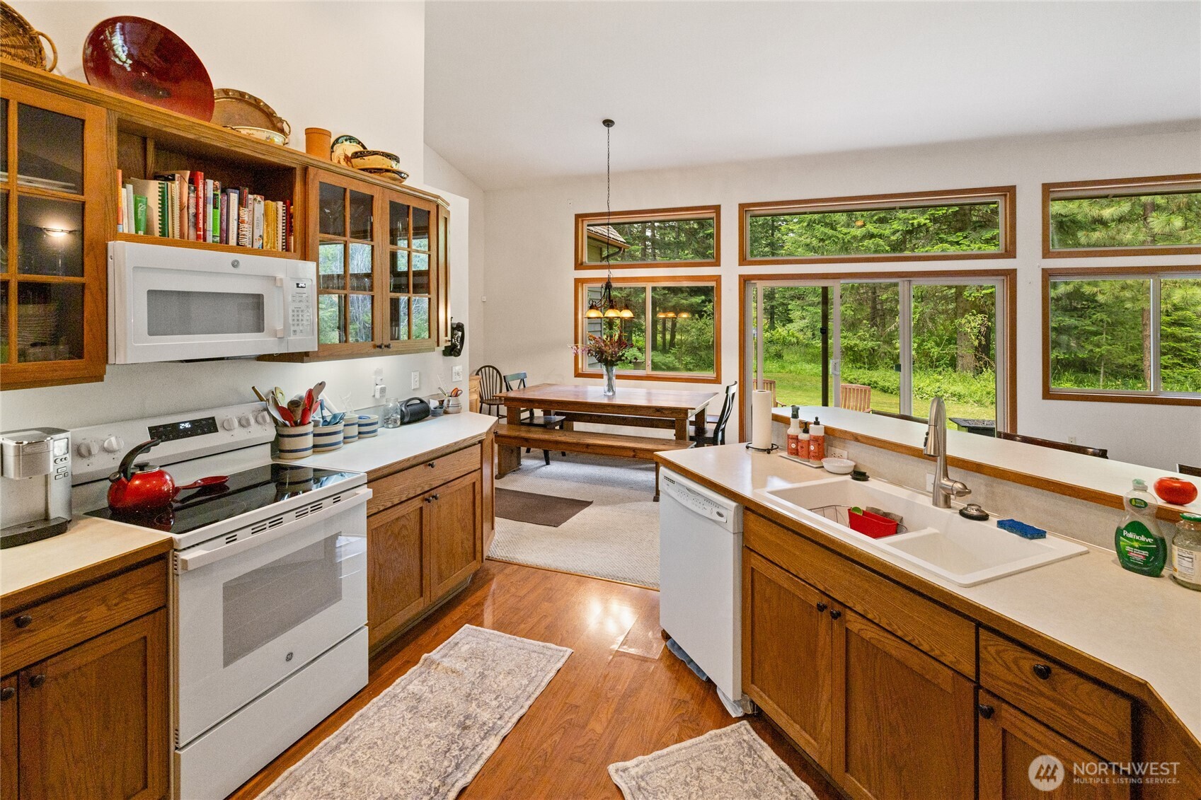 4203 Westside Road Property Photo 8
