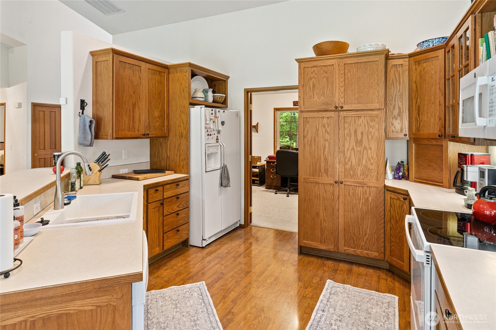 4203 Westside Road Property Photo 9