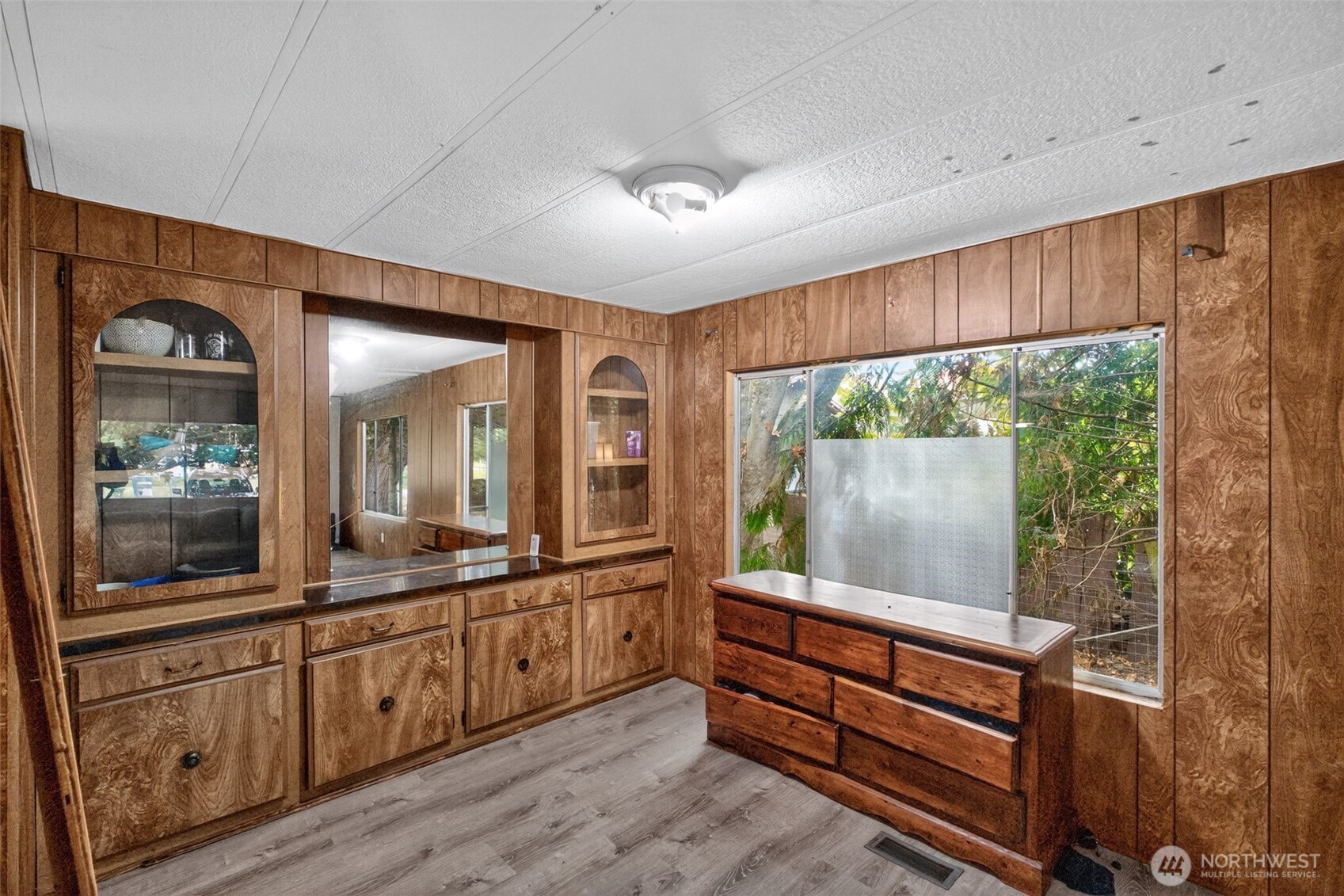 31 Meadow Drive Property Photo 6
