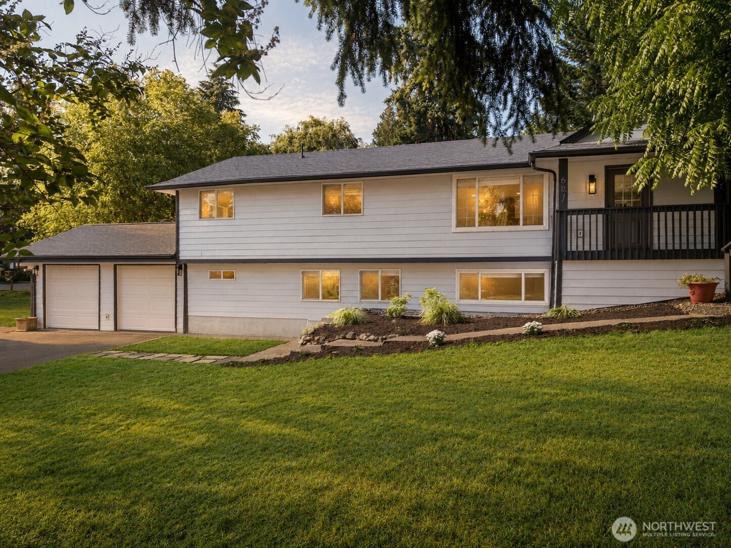 607 244th Street Property Photo 1