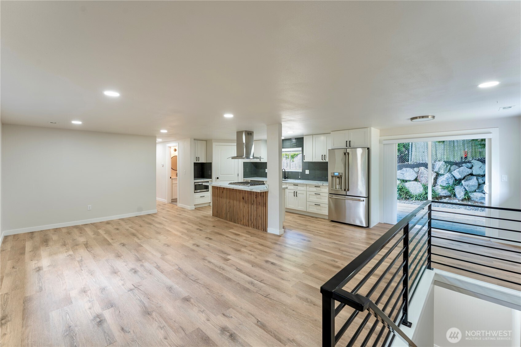 607 244th Street Property Photo 9