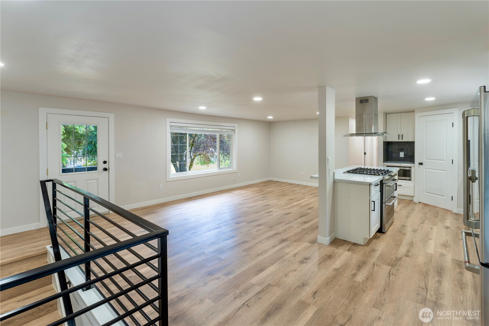 607 244th Street Property Photo 10