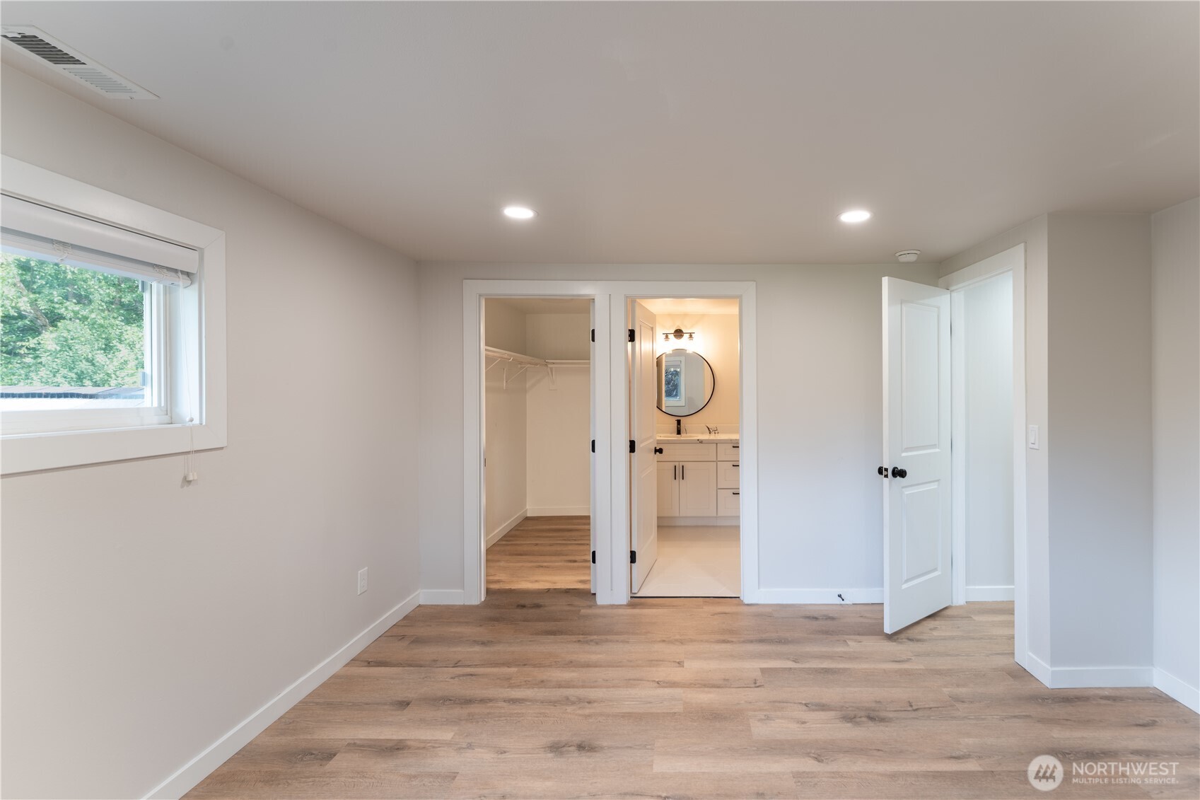 607 244th Street Property Photo 13