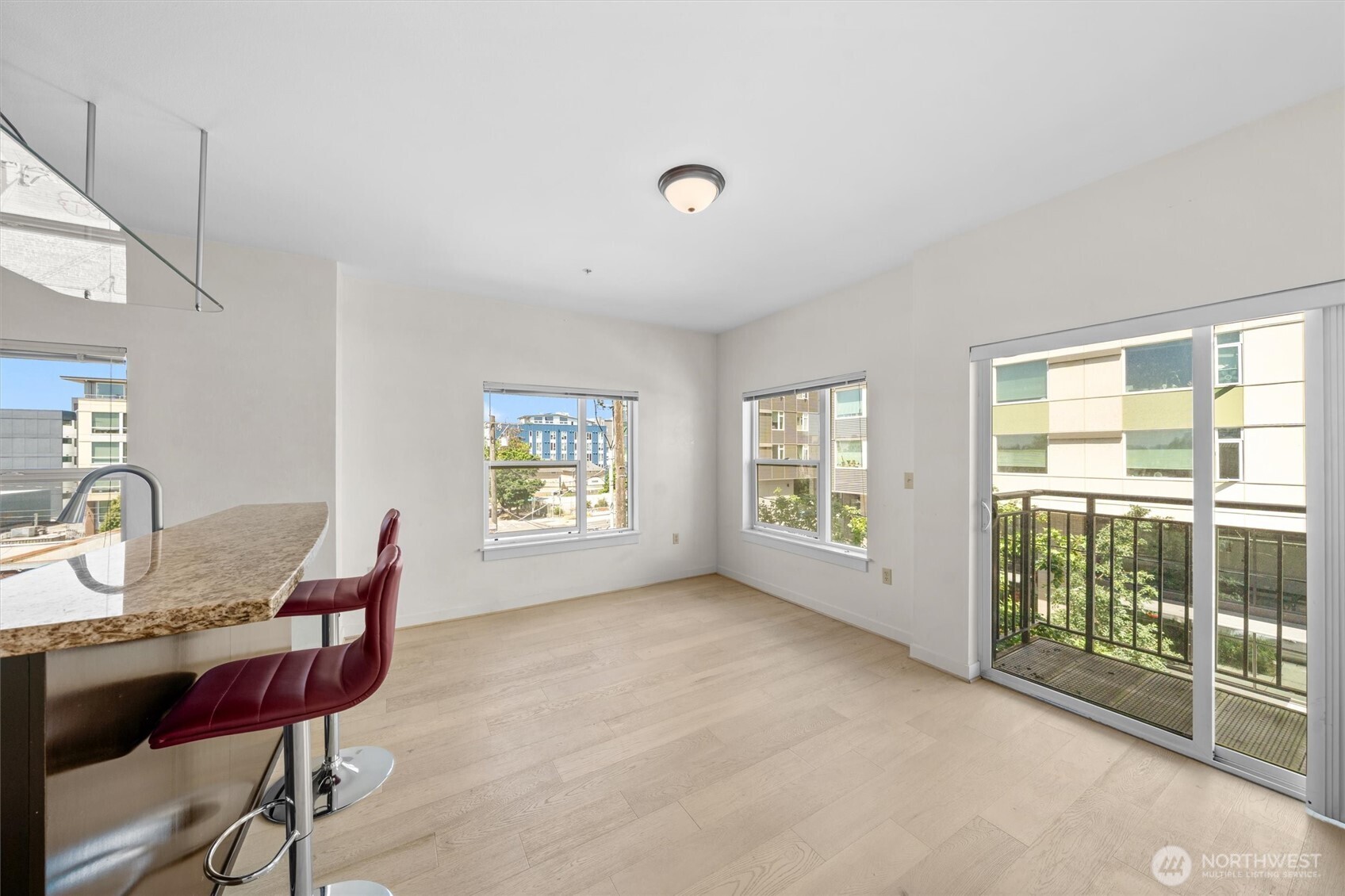 1026 Ne 65th Street C420 Property Photo 6