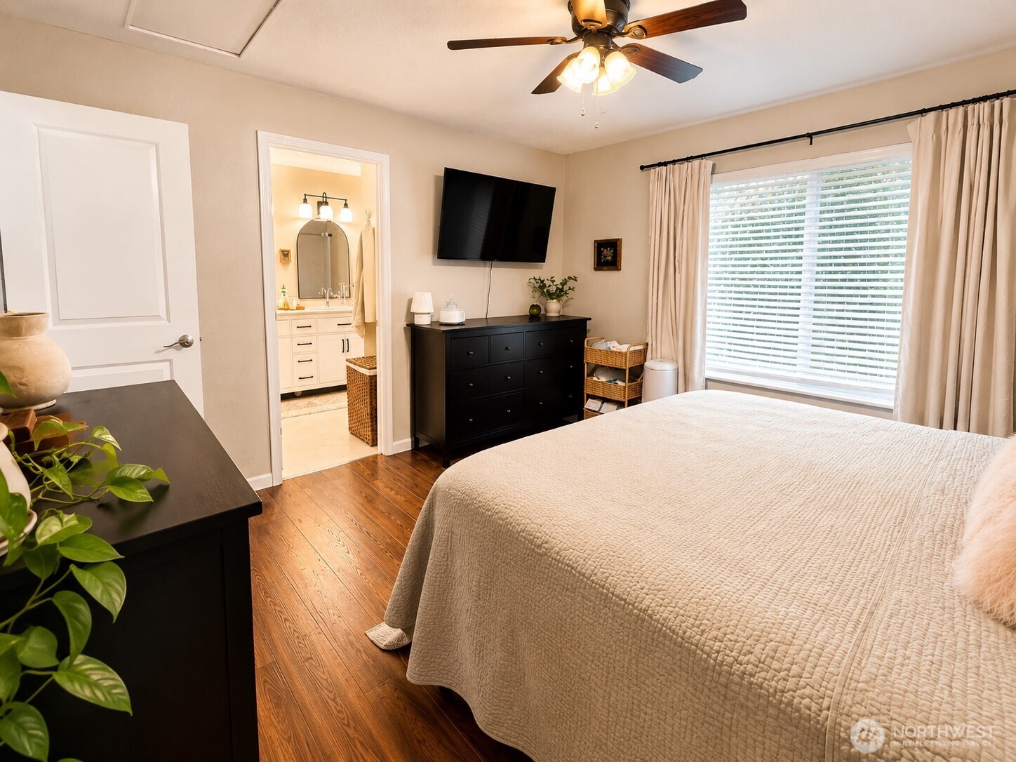 6031 Gresham Lane Property Photo 12