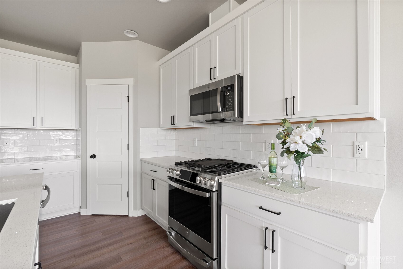 7817 92nd Place Property Photo 16