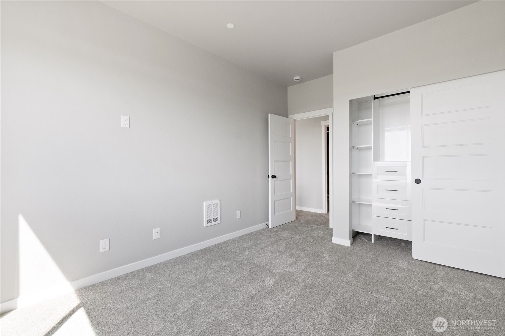 7817 92nd Place Property Photo 30