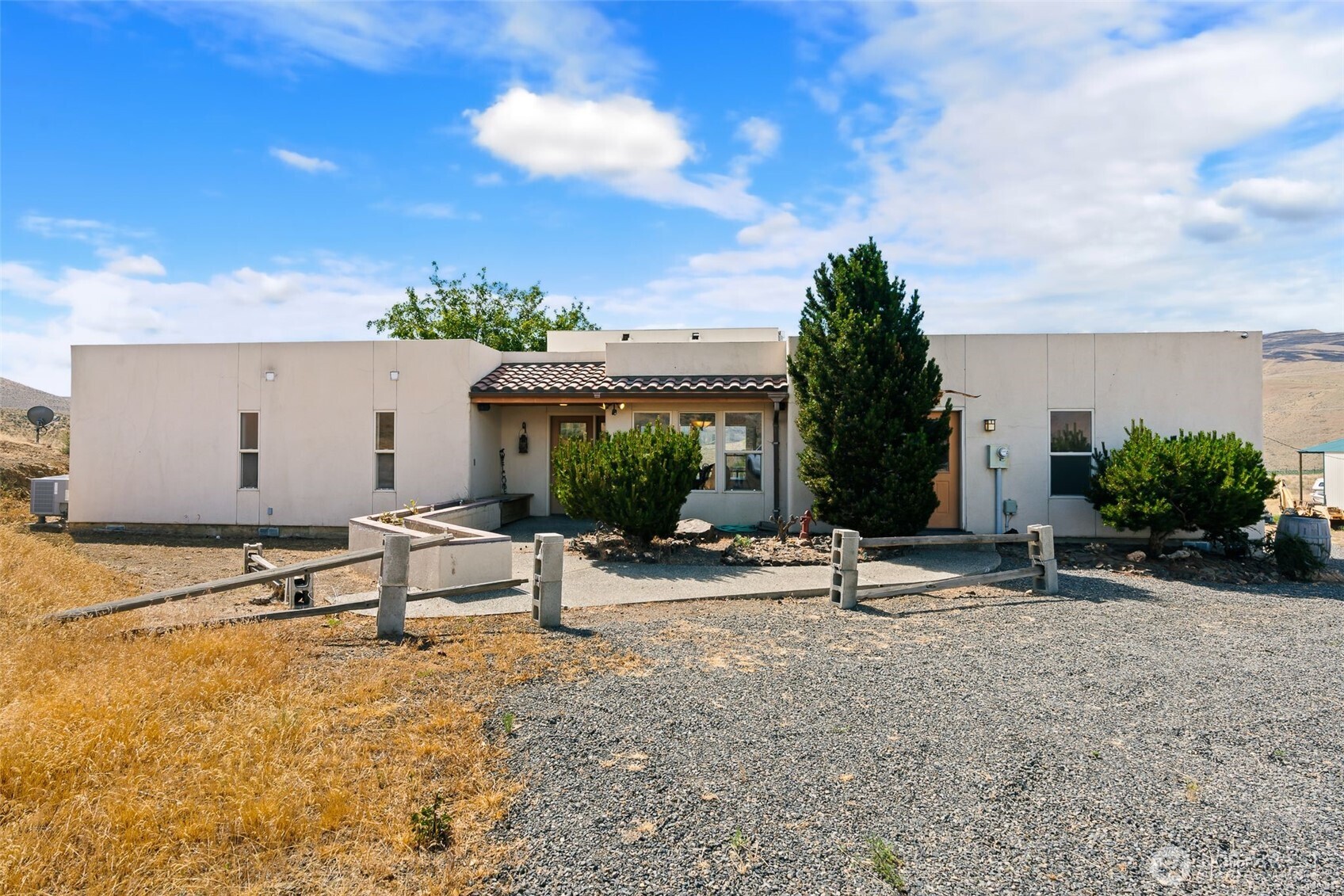 723 Burbank Creek Road Property Photo 4