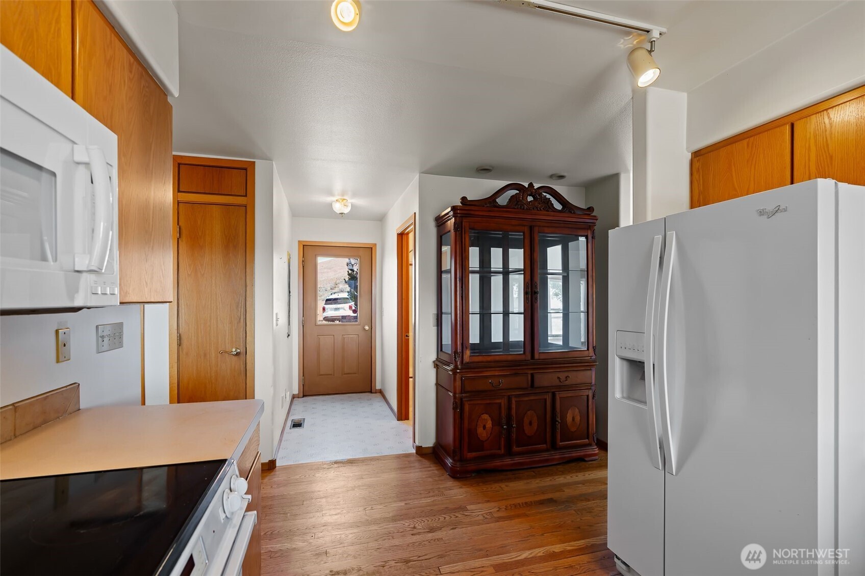 723 Burbank Creek Road Property Photo 14