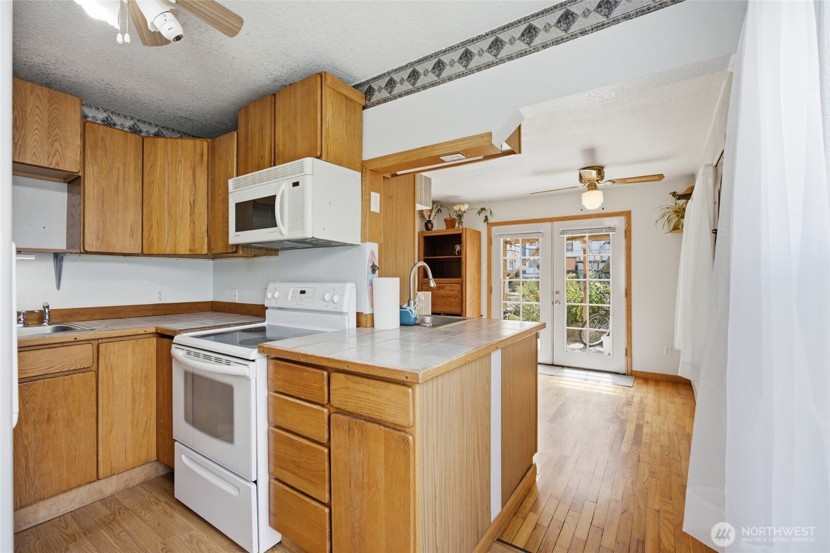 119 Washington Place Property Photo 22