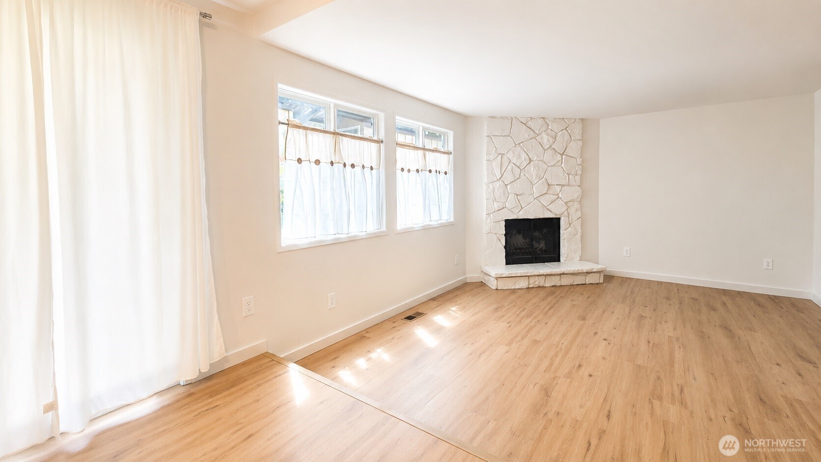 12716 Ne 120th Street H3 Property Photo 4