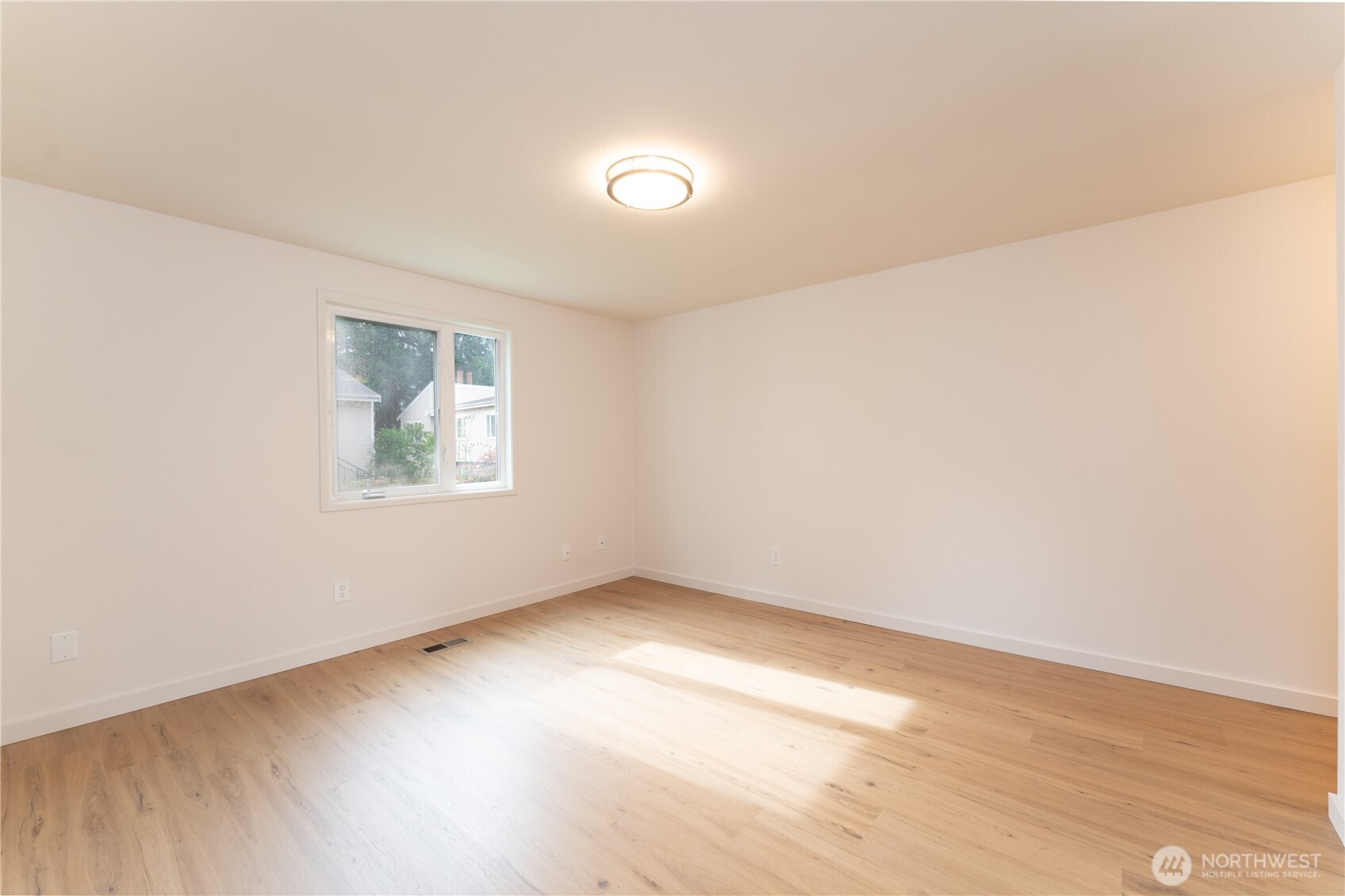 12716 Ne 120th Street H3 Property Photo 8