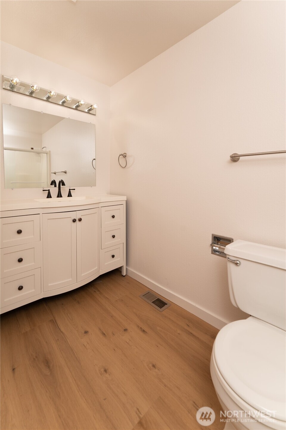 12716 Ne 120th Street H3 Property Photo 14