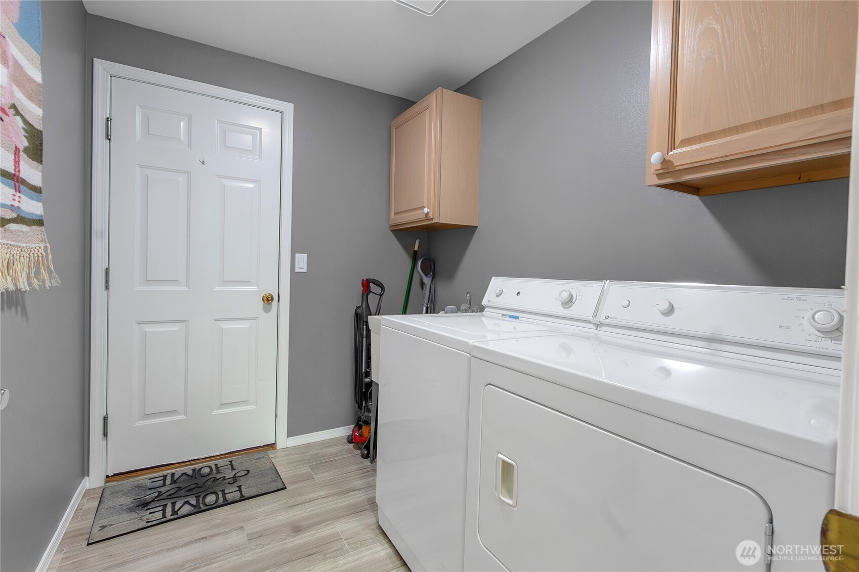 4 Lakewood Oaks Drive Property Photo 19